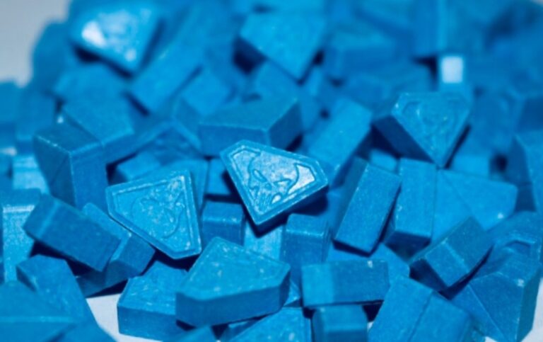 blue punisher pill, blue punisher pill effects, blue punisher pill side effects, punisher pill effects, blue punisher pill info, blue punisher pill uses,